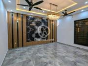 1 Kanal House for Sale