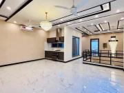 1 Kanal House for Sale