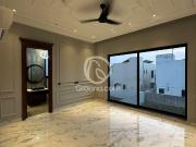 1 Kanal House for Sale