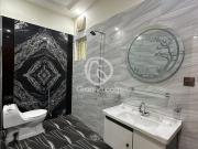 1 Kanal House for Sale