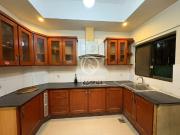 1 Kanal House for Sale