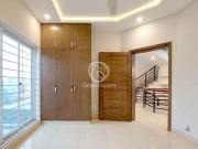 1 Kanal House for Sale
