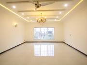 1 Kanal House for Sale