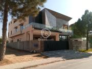1 Kanal House for Sale