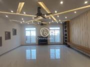 1 Kanal House for Sale