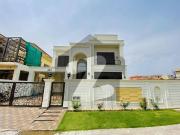 1 Kanal House For Sale