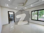 1 Kanal House Slightly Use Dha phase 5 Block H 1 Kanal House Slightly Use Dha phase 5 Block H