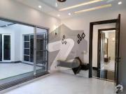 1 Kanal Like Brand New Luxury House With Gas Available...