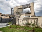 1 Kanal Luxurious Bungalow On Top Location For Sale in...