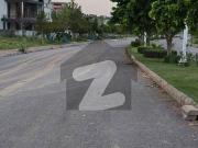 1 Kanal Main Facing, Heighted Location And Solid Land