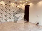 1 kanal Modern Design House Available For Rent In Lake...