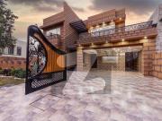 1 Kanal Modern With 5 Bedrooms On RENT at Prime Location...