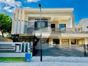 1 Kanal Most Elegent Solid Constructed House For Sale