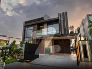 1 Kanal Out Standing Top Quality Ultra Modern House With...