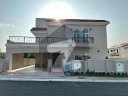 1 Kanal Owner Build House With 5 Bedrooms Available For...