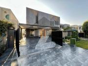 1 Kanal Owner Build slightly used Modern Design Bungalow...