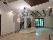 1 Kanal Separate Gate Upper Portion Available For Rent