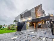 1 kanal slightly used but well maintained modern design...