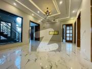 1 Kanal Slightly Used House Available For Rent In DHA...