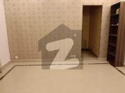 1 Kanal Slightly Used Modern Design House For Rent In...