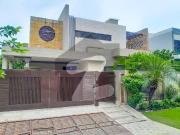 1 Kanal Slightly Used Modern Designer House Block D...