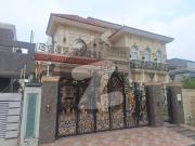 1 kanal Slightly Used Spanish House Available For Rent...