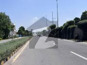 1 Kanal South Face Solid And Level Plot Nearest To Park...