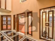 1 kanal top class modern house for rent near mc donald...