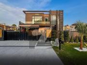 1 Kanal Top Quality Build Luxurious Beautiful Modern...