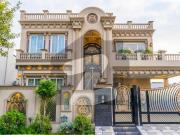 1 Kanal Top Quality Build Luxurious Beautiful Modern...