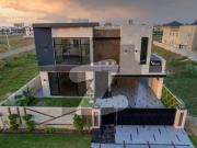 1 Kanal Top Quality Build Luxurious Beautiful Modern...