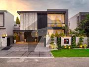 1 Kanal Top Quality Build Luxurious Beautiful Modern...