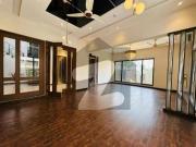 1 Kanal Upper Portion for Rent in DHA Phase 4 Spacious &...