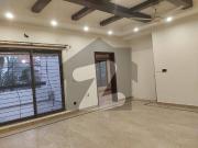 1 Kanal Upper Portion Separate Gate For Rent