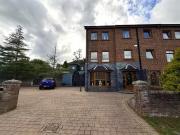 1 Lyndhurst View Close