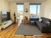 1 MONTH LET Bright top floor 1 bedroom flat