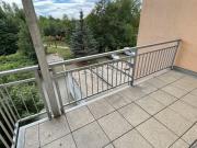 1. OG/ großes Wohnzimmer + Balkon / Stellplatz mögl. !