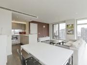 1 Pan Peninsula Square, London E14, 2 bed flat to rent,...