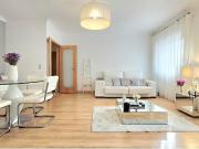 1 quarto, Almada Almada 2825 466 93560433