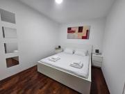 1 quarto, Campanário Campanário 98972508