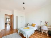 1 quarto, Lisbon Lisbon 1100 353 100722263