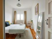 1 quarto, Lisbon Lisbon 1700 244 88281250