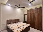1 RK Independent Builder Floor in Model Town for rent...