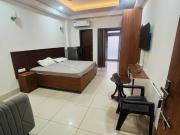 1 RK Independent House in DLF Phase 3 for rent Gurgaon....