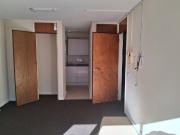 1 room apartment to let in 36 Thrawl Street,...