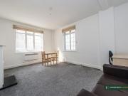 1 room apartment to let in Charleville Court Charleville...