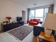 1 room apartment to let in St. Johns Wood Road London,...