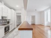 1 room luxury Flat for rent in Bairro Alto Santa...