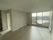 1 spacious and bright renovated 1 bed on Sunset Beach