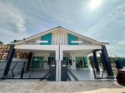 1 Storey terrace freehold with 24hr security for sell
